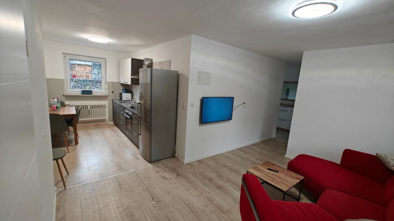 Ferienwohnung "Sorgenfrei" In Coburg ! - Im Eg Mit Privatparkplatz & Balkon 외부 사진