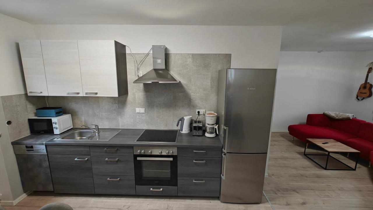 Ferienwohnung "Sorgenfrei" In Coburg ! - Im Eg Mit Privatparkplatz & Balkon 외부 사진