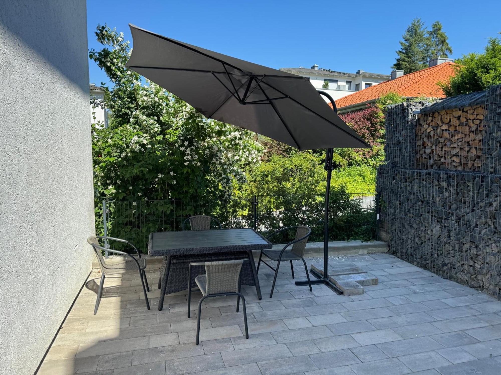 Ferienwohnung "Sorgenfrei" In Coburg ! - Im Eg Mit Privatparkplatz & Balkon 외부 사진